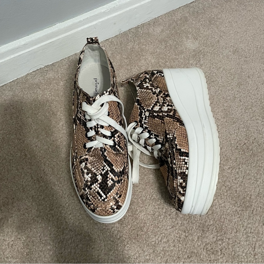 Primadonna Beige Sneakers in Eco-Leather with Snake Print Effect, 7W